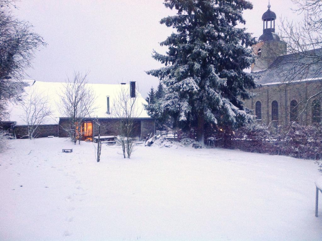 Cozy Holiday Home In Odeigne With Sauna Eksteriør bilde