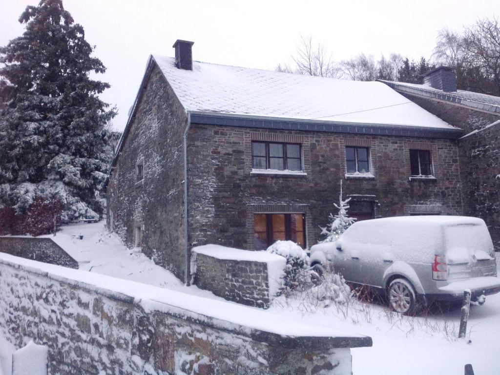Cozy Holiday Home In Odeigne With Sauna Eksteriør bilde